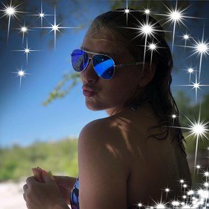 Meet your Posher, Taylor